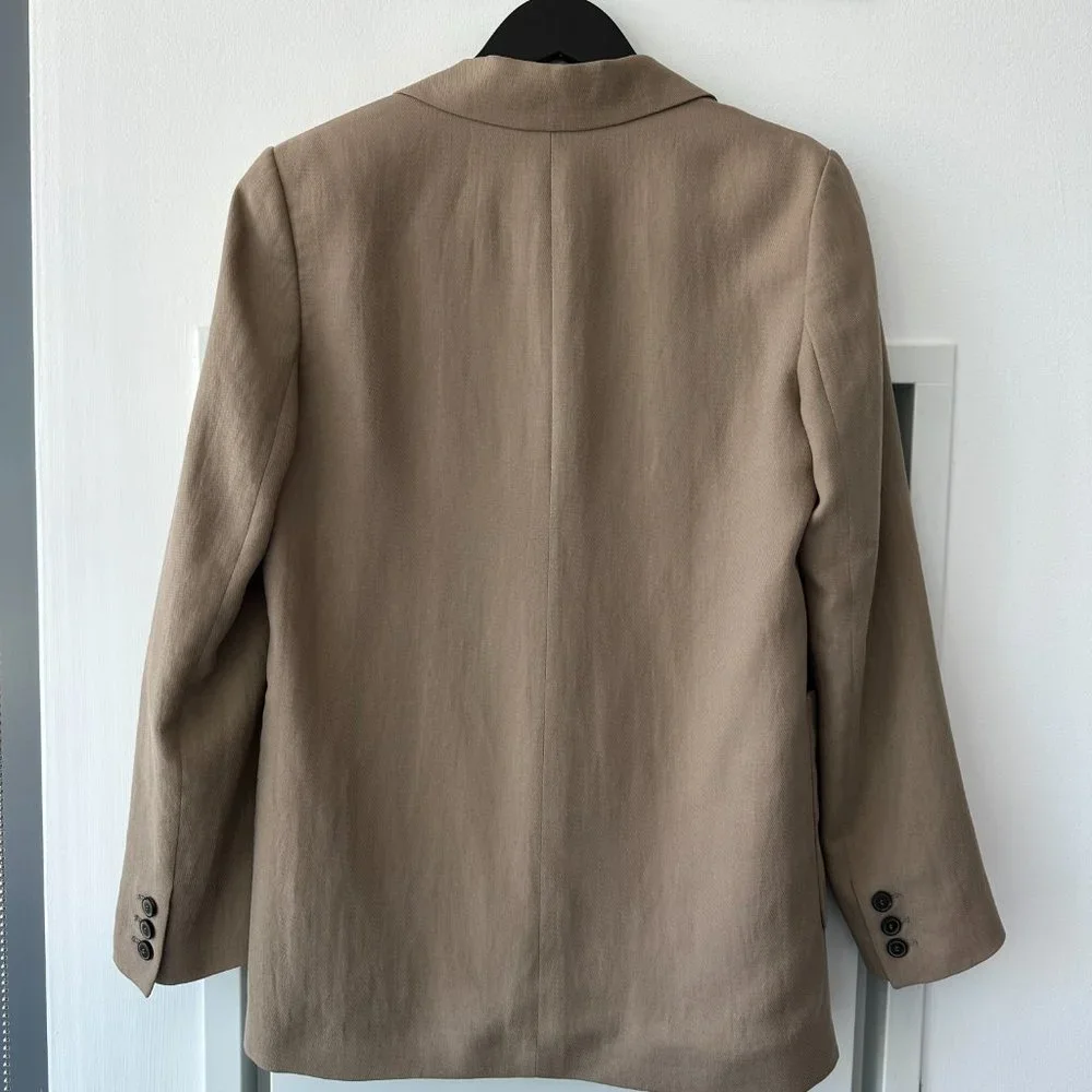 blazer - Picture 2 of 2